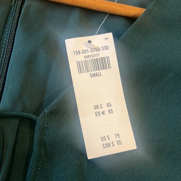 A green Abercrombie & Fitch dress - Picture 2 of 5